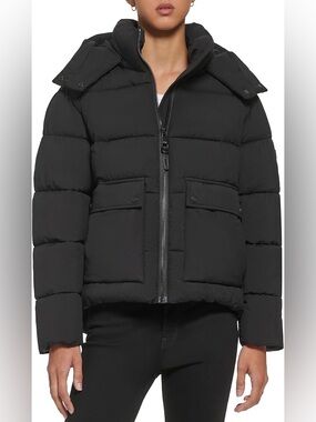 DKNY Women's Stylish Outerwear Cropped Puffer Jacket, Black Size XS/S